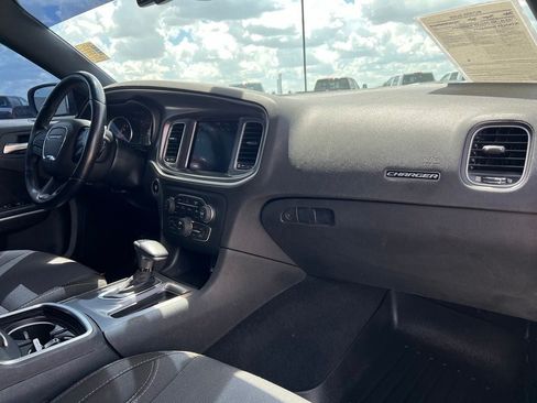 Used 2020 Dodge Charger SXT AWD/4WD image 26