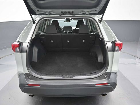 Used 2022 Toyota RAV4 XLE w/ XLE Grade Weather Package AWD/4WD image 26