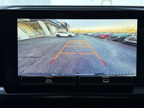 Used 2025 GMC Sierra 1500 Elevation w/ LPO, Elevation Black Package image 9