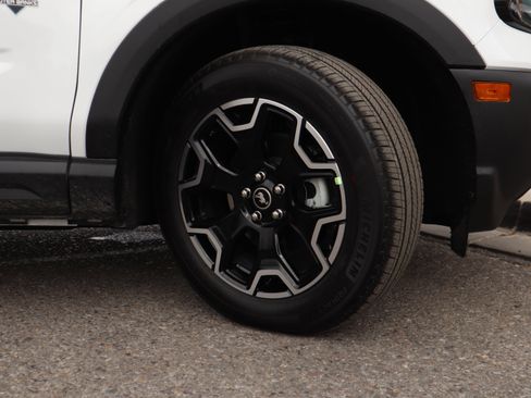 New 2025 Ford Bronco Sport Outer Banks w/ Outer Banks Tech Package+ image 13