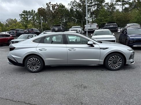 New 2025 Hyundai Sonata SEL image 8