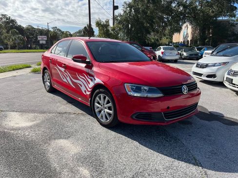 Used 2014 Volkswagen Jetta SE FWD image 3