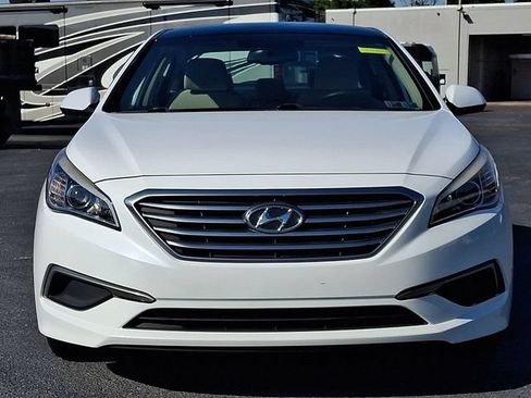Used 2017 Hyundai Sonata SE FWD image 5
