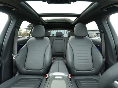 New 2026 Mercedes-Benz GLC 300 4MATIC image 32
