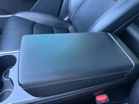 Used 2022 Tesla Model Y Performance AWD/4WD image 33