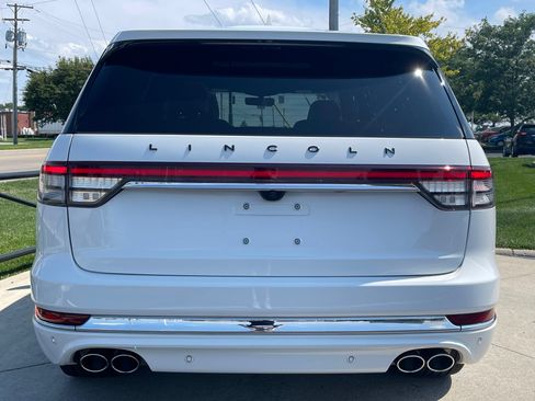 Used 2023 Lincoln Aviator Black Label w/ Dynamic Handling Package AWD/4WD image 6