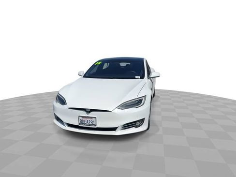 Used 2018 Tesla Model S 75D image 3