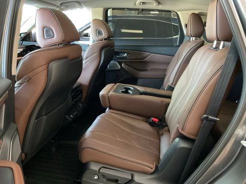 Certified 2026 Acura MDX w/ Advance Package AWD/4WD image 25