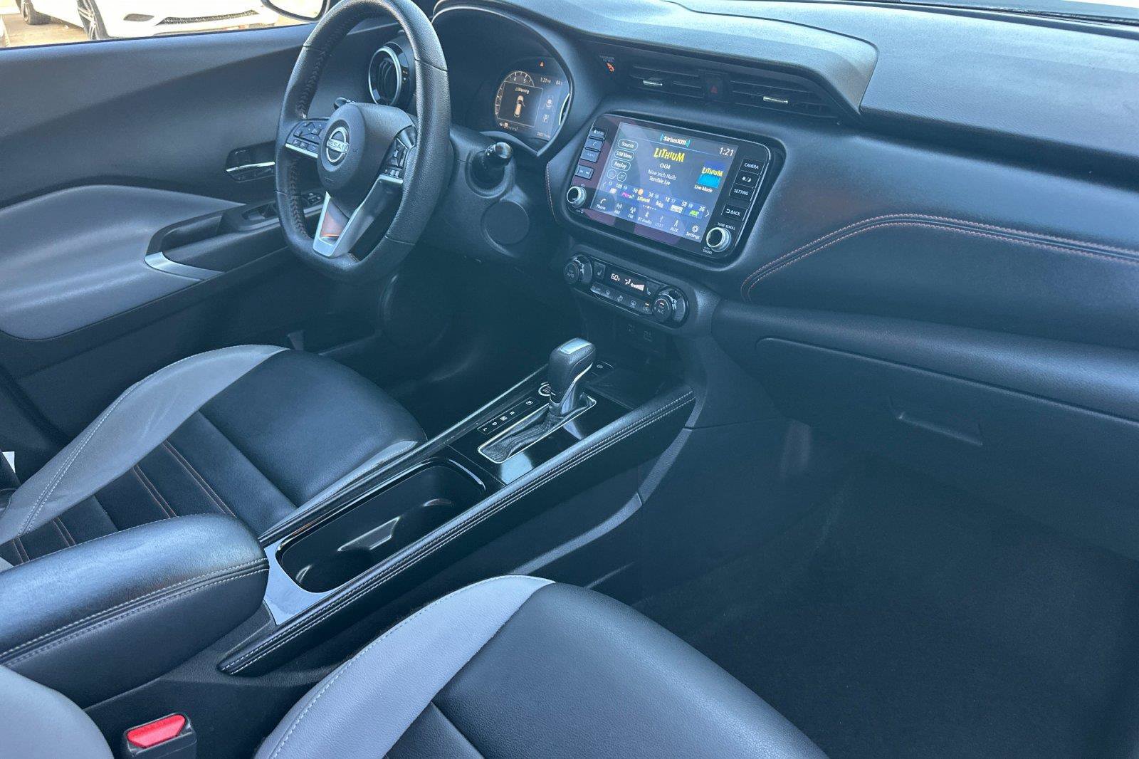 Used 2023 Nissan Kicks SR w/ SR Premium Package FWD image 15