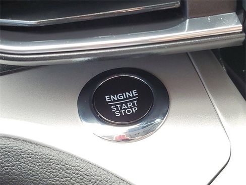 Certified 2023 Ford Explorer XLT w/ Equipment Group 202A image 19