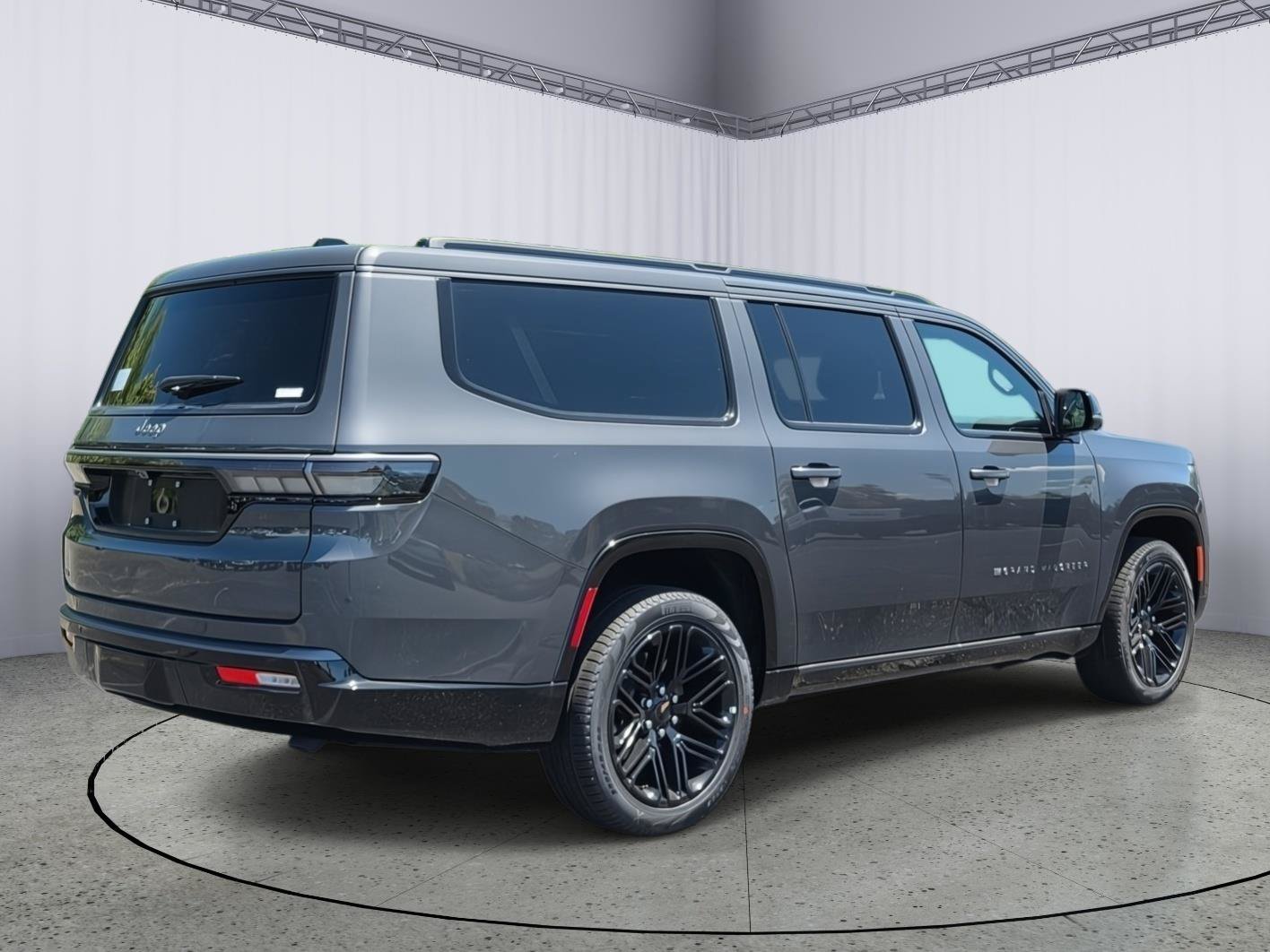 New 2026 Jeep Grand Wagoneer L Limited AWD/4WD image 4