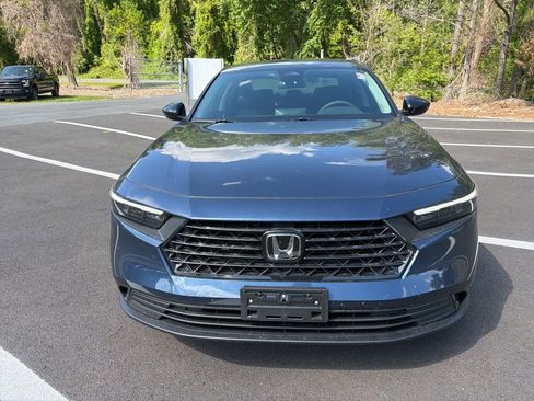 Used 2025 Honda Accord SE image 2