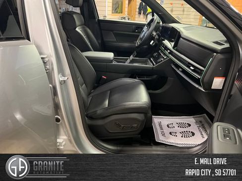 Used 2025 Hyundai Santa Fe Calligraphy AWD/4WD image 35