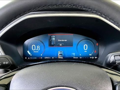 Used 2023 Ford Escape Platinum w/ Premium Technology Package AWD/4WD image 12