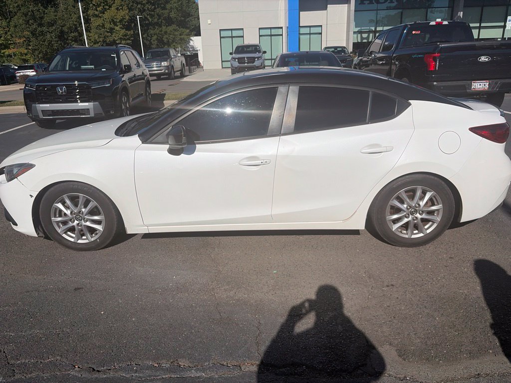 Used 2016 MAZDA MAZDA3 i Touring FWD image 9