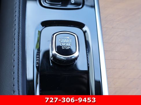 Used 2024 Volvo XC90 T8 Plus w/ Protection Package Premier AWD/4WD image 27