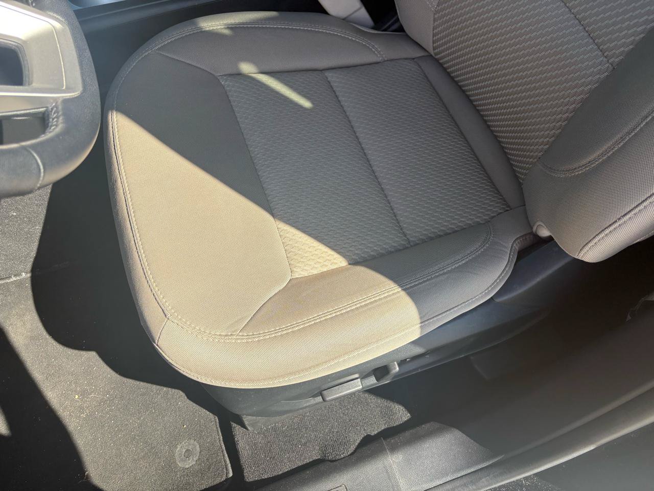 Certified 2022 Ford Explorer XLT RWD image 16