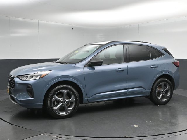Certified 2024 Ford Escape ST-Line w/ Tech Pack #1 AWD/4WD image 4