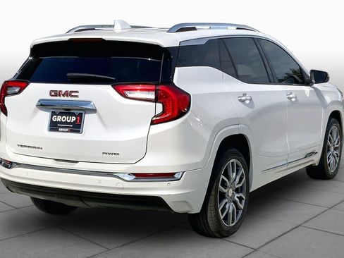 Used 2024 GMC Terrain Denali w/ Denali Premium Package AWD/4WD image 13