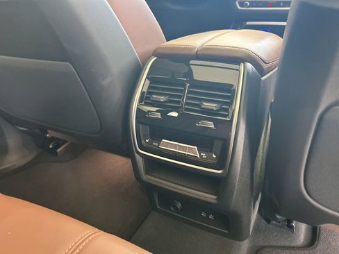 Used 2025 BMW X5 xDrive50e image 33
