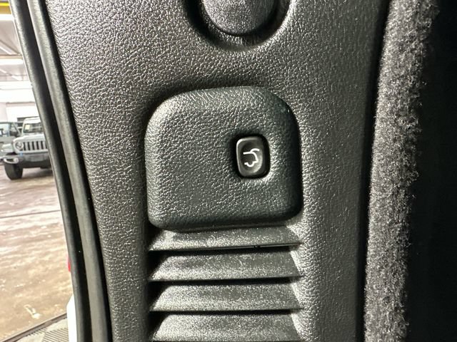 Used 2023 Dodge Durango R/T AWD/4WD image 37