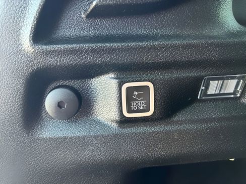 Used 2021 Jeep Grand Cherokee L Limited image 33