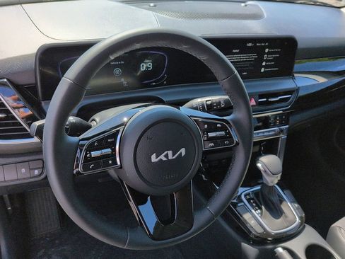 New 2026 Kia Seltos S FWD image 9