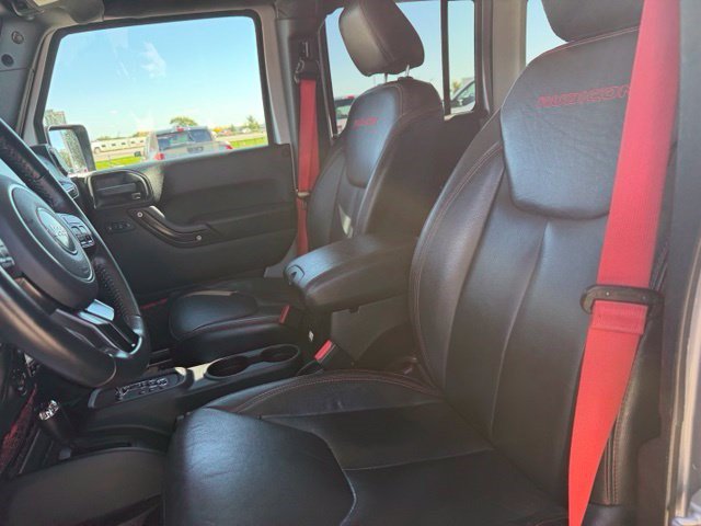 Used 2017 Jeep Wrangler Unlimited Rubicon AWD/4WD image 11