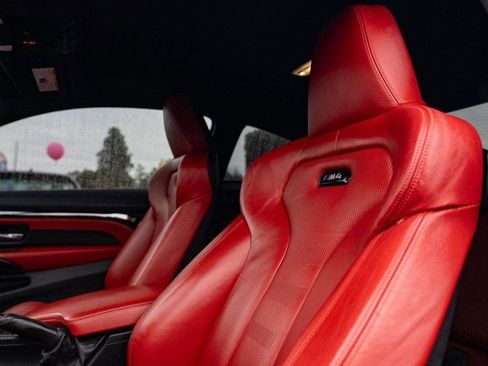 Used 2018 BMW M4 Coupe image 16