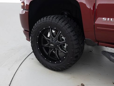 Used 2017 Chevrolet Silverado 1500 LT w/ All Star Edition AWD/4WD image 18
