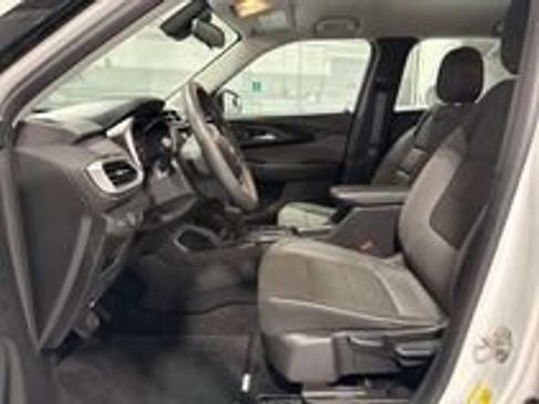 Used 2021 Chevrolet TrailBlazer LS FWD image 23