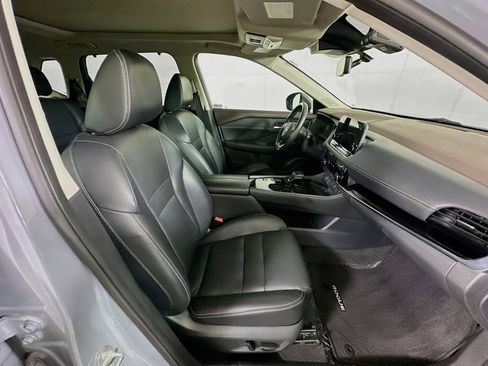 Used 2023 Nissan Rogue SL w/ SL Premium Package FWD image 32