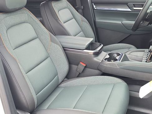 New 2026 GMC Terrain AT4 w/ Convenience Package III image 32