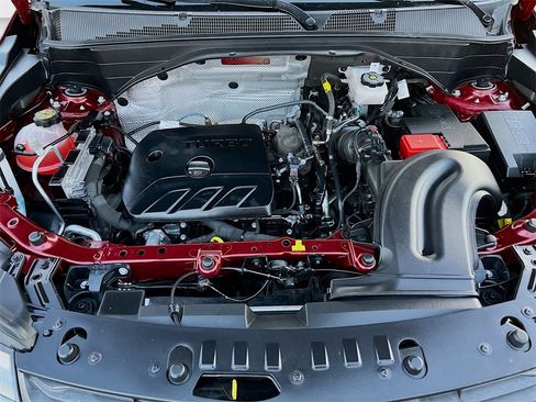 Used 2025 Chevrolet TrailBlazer RS w/ Driver Confidence Package image 28