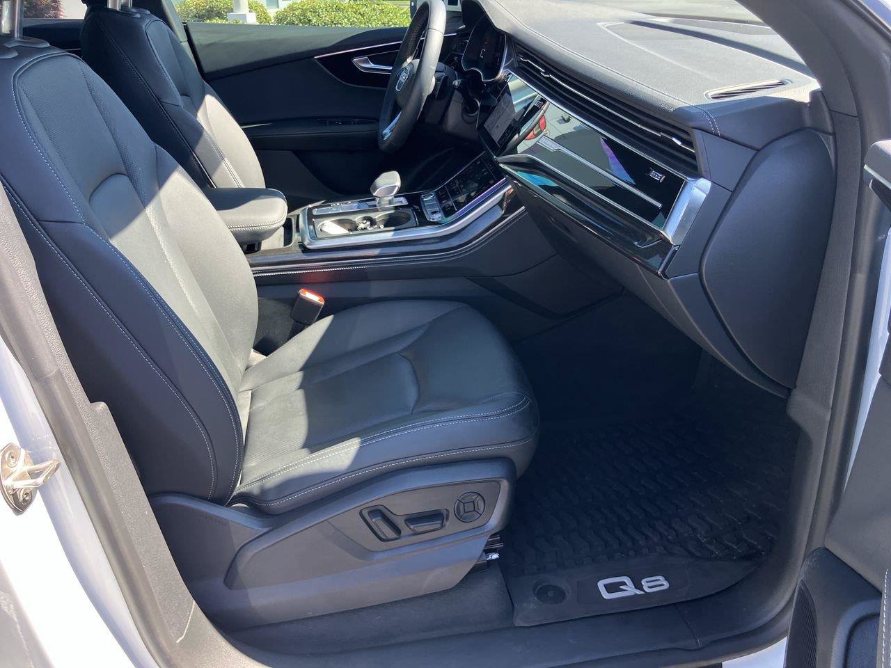 Used 2026 Audi Q8 Premium Plus AWD/4WD image 39