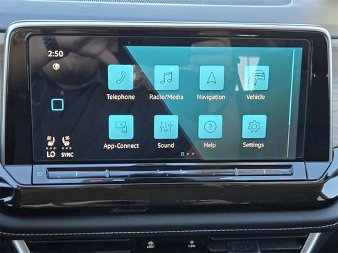 New 2026 Volkswagen Atlas SE image 14