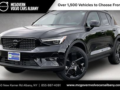 New 2026 Volvo XC40 B5 Ultra w/ Climate Package