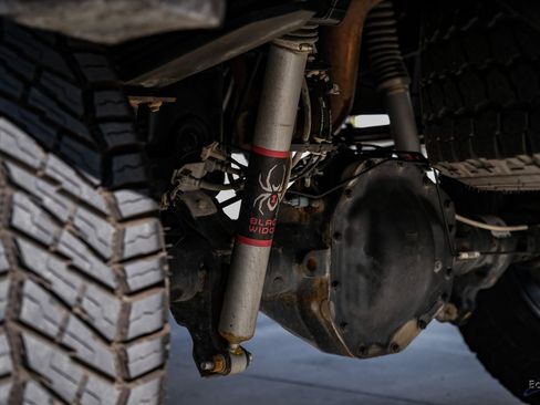 Used 2022 Ford F250 Lariat w/ Black Appearance Package image 90