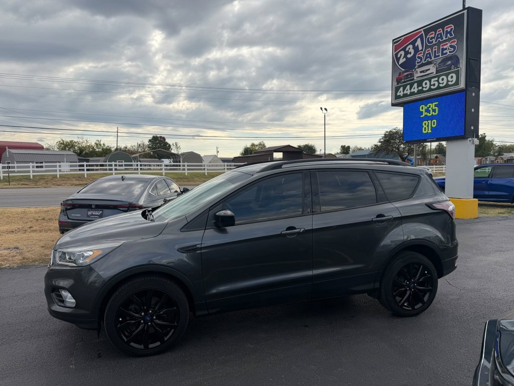 Used 2018 Ford Escape SE w/ SE Sport Appearance Package AWD/4WD image 7