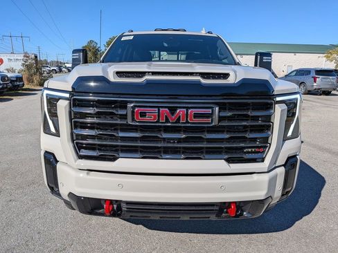 New 2026 GMC Sierra 3500 AT4 w/ AT4 Premium Plus Package AWD/4WD image 10