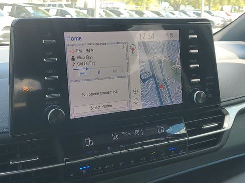 Certified 2023 Toyota Sienna XSE FWD image 26