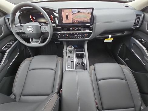 New 2026 Nissan Pathfinder SL FWD image 20