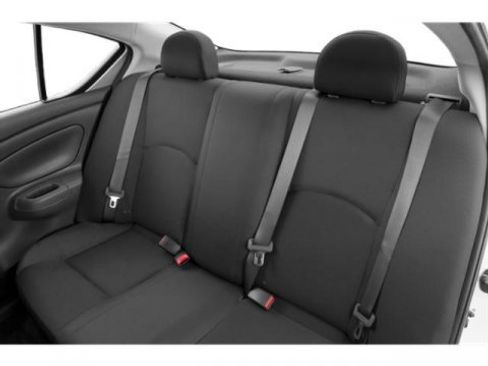 Used 2019 Nissan Versa SV image 17