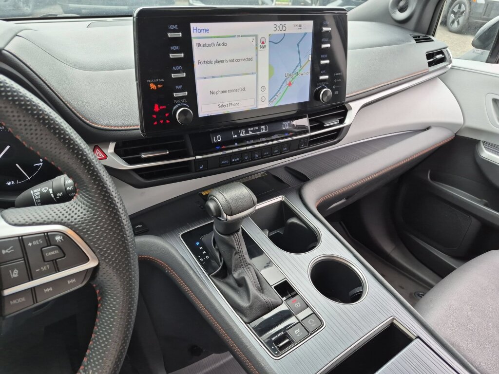 Certified 2023 Toyota Sienna XSE w/ XSE Plus Package AWD/4WD image 22