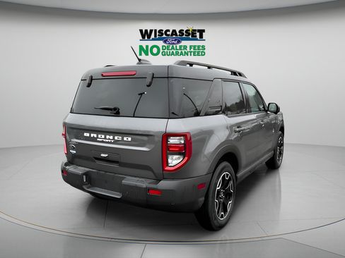 Certified 2025 Ford Bronco Sport Outer Banks w/ Outer Banks Tech Package+ AWD/4WD image 32