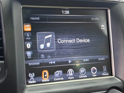 Used 2014 Jeep Grand Cherokee Limited w/ Luxury Group II AWD/4WD image 40