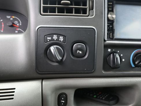 Used 2004 Ford F250 Harley-Davidson image 16