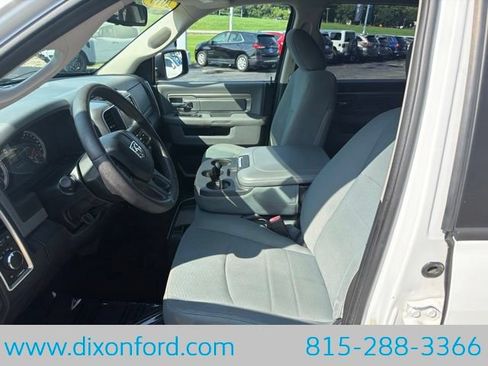 Used 2016 RAM 1500 Classic SLT AWD/4WD image 10