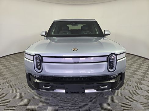 Used 2023 Rivian R1T Adventure image 8