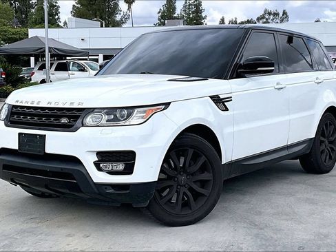 Used 2014 Land Rover Range Rover Sport Supercharged AWD/4WD image 2